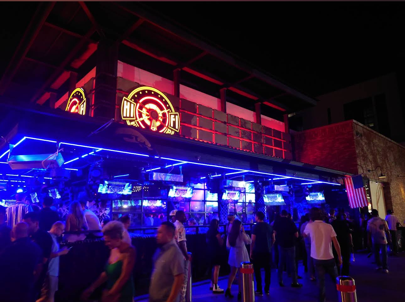 HiFi Kitchen & Cocktails in Old Town Scottsdale at night